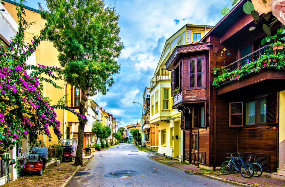 Adalar Yerden Isıtma REHAU Boru ve Fraenkische Kollektör Uygulaması